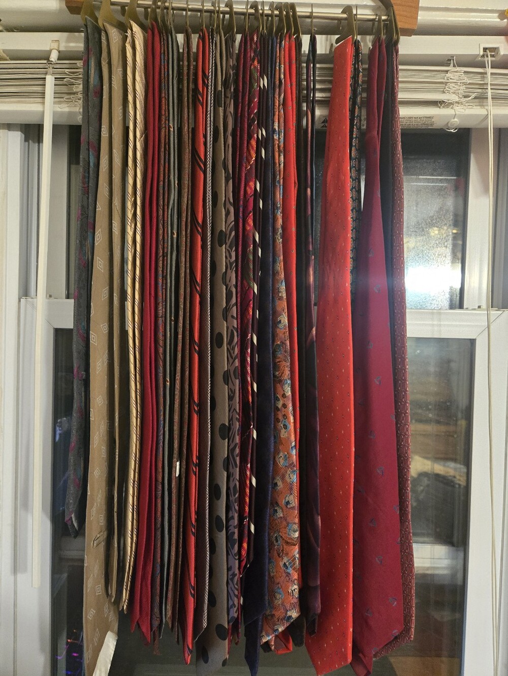 Lot Of 25 Luxury Ties - Various Brands, Mostly 100% Silk